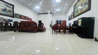 Cho thuê nhà đường man thiện dt : 8 x 25m