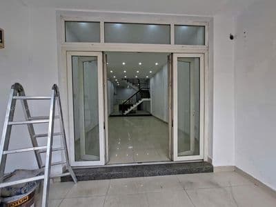 Mặt Tiền Phường Tân Thành, Quận Tân Phú. DT: 4x16m,2 tấm trống suốt