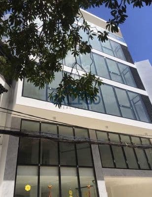 Cho thuê nhà hậu giang khu sân bay * 7x20m * hầm trệt 3 lầu