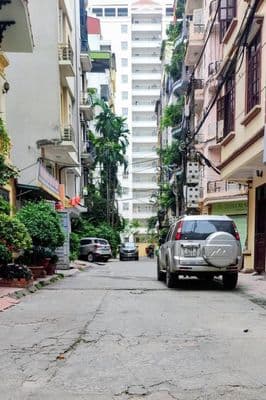 Nhà 6 tầng thang máy Phạm Tuấn Tài, KD, ô tô tránh, 23 tỷ