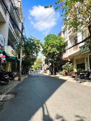 Biệt thự ngang 7m- 4PN full nội thất - đường CMT8, 7x8m không lộ giới.