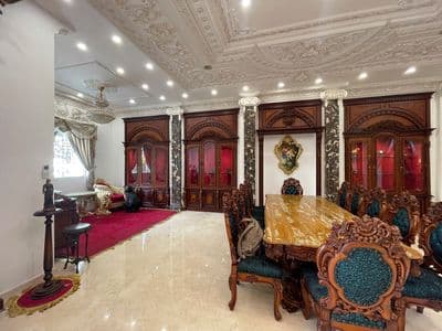 Cho thuê nhà nguyên căn 585/11C Sư Vạn Hạnh. DT: 4,5 x 18m, 3 lầu. H7m