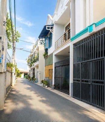 Bán nhà sổ chung Tân Phước Khánh, DT 4x10.5, 2PN