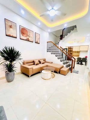 Nhà đẹp Ngã Tư Sở, Thanh Xuân, full nội thất, 7.4 tỷ