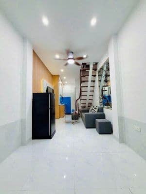 Bán nhà Định Công Thượng, Hoàng Mai, 22m², 3 tầng, full nội thất