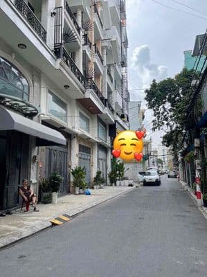 Bán nhà Phan Huy Ích , ngay Emart , 85m2 , Hẻm ô tô , chỉ 6.x tỷ