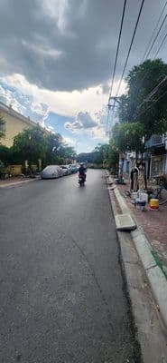 Bán nhà 60m2 Yên Xã, 6 tầng, 14 tỷ