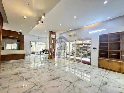 Thuê Biệt Thự Him Lam Q7 Làm VP/Ở -Diện Tích 700m2 Có Hầm,6PN Giá 65TR