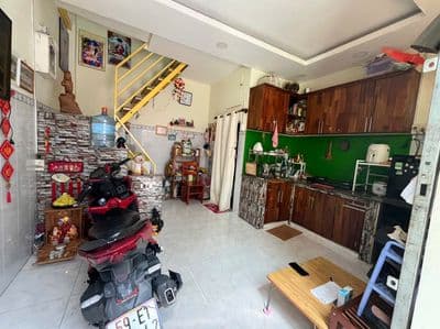 Bán Nhà Nguyên Hồng 2PN Diện Tích 20m2 Giá 3.4 Tỷ TL