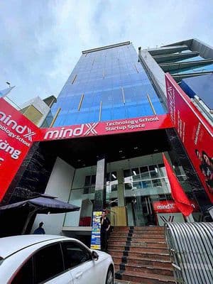 Cho thuê VP 3/2 Q10, 100m2, sàn suốt, đầy đủ ánh sáng tự nhiên