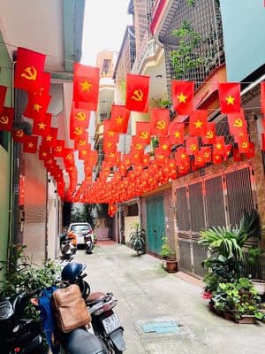 Nhà 5 tầng thang máy Hồng Mai, 5PN, 12.8 tỷ