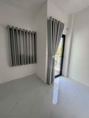 Nhà Hoàng Xuân Nhị - Âu Cơ 2 tầng, 2 phòng ngủ. Giá 2.7 tỷ TL