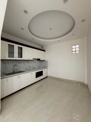 Nhà mới 5 tầng 39m2 Hoài Đức, gần QL32, ô tô gần