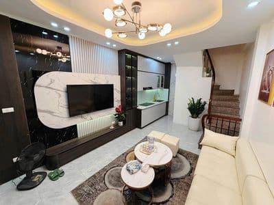 Bán nhà Hai Bà Trưng, 80m ra ô tô, 6 tỷ