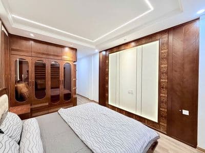 Bán nhà phố 7 tầng thang máy Hạ Yên, Yên Hòa