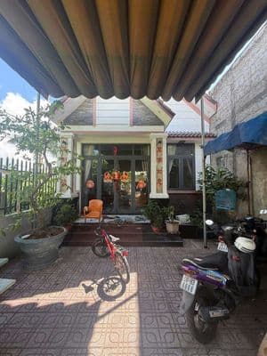NHÀ 276.4m2 MẶT TIỀN TRẦN VĂN CHÍNH, TP. TÂN AN, NGAY BẾN XE LONG AN