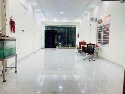 Cho thuê nhà 2 tầng mặt tiền kinh doanh gần đỗ xuân hợp