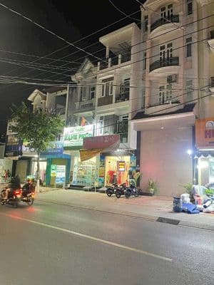 Nhà mới Đông Hòa, 4.75 tỷ, 62m2