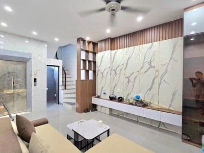 Bán nhà Cầu Giấy 44m2 7 tầng thang máy 11 tỷ