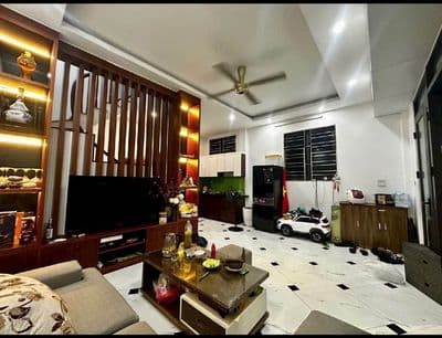 Nhà 35m² 5 tầng lô góc Văn Phú, Hà Đông - 8 tỷ