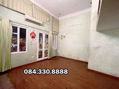 Bán nhà lô góc Hai Bà Trưng, sổ riêng, hơn 5 tỷ