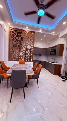 Bán nhà 30m² 5 tầng Phố Văn Cao, Ba Đình, Hà Nội - 7.8 tỷ