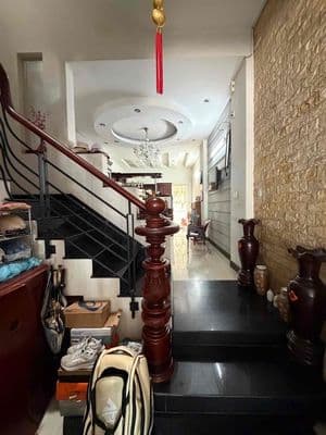 Nhà 5 Tầng 80M2 mặt tiền đường Tạ Quang Bửu P4 Q8