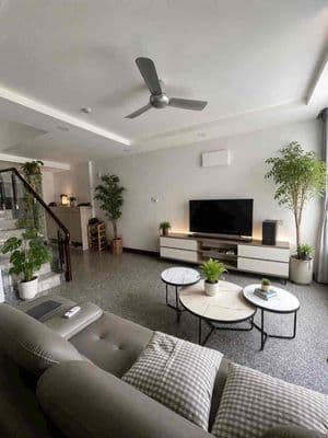 bán căn hộ thông tầng,full nội thất,sổ hồng riêng,nhà mới derco