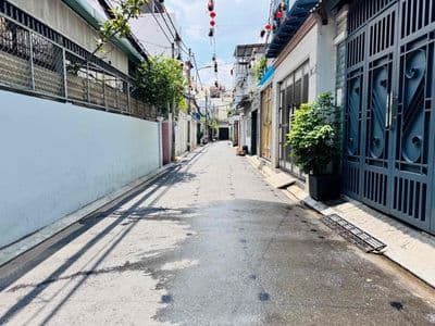 NHÀ 5 TẦNG – DÒNG TIỀN SẴN – KHU DÂN TRÍ CAO Bạn đang tìm căn nhà