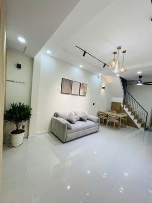 BÁN NHÀ HẺM XE HƠI LINH ĐÔNG Không quy hoạch Cách Phạm Văn Đồng 100m