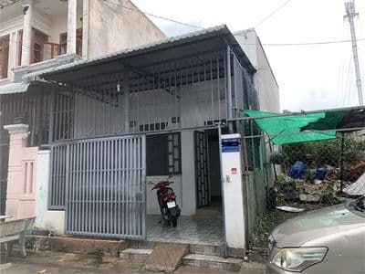Bán nhà cấp 4 gác lửng giá Rẻ gần chợ Tân Long - Dĩ An