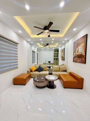 Bán căn hộ Hoàng Quốc Việt, Cầu Giấy _ 70m*2pn full NT giá nhỉnh 4 tỷ.
