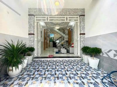 VỊ TRÍ NHÀ SÁT BÊN PHÚ MỸ HƯNG - Hẻm XE HƠI ĐỖ CỬA - 3 TẦNG - KHU D