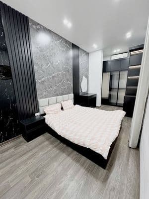 Bán gấp nhà Tôn Đức Thắng - Đống Đa VỊ TRÍ ĐỈNH - 1 NHÀ RA PHỐ