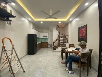 Đội Cấn, oto đỗ cổng, ngõ thông tứ tung, full nội thất, an ninh tốt
