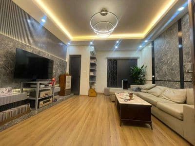 Đội Cấn, oto đỗ cổng, an ninh tốt, dân trí cao, full nội thất, ở luôn
