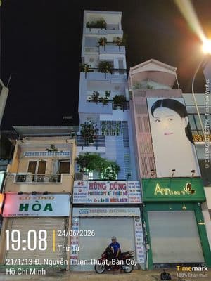 Siêu phẩm nhà ở trung tâm Q3. 7 tầng thang máy full nội thất.