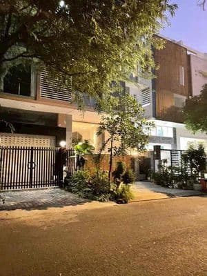 Cho thuê nhà phố PMVPH Quận 7. Giá :40 tr