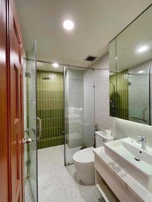 Cho thuê nhà phố phạm hữu lầu Q7. Giá :25 tr