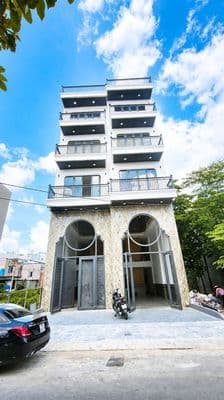 Căn hộ Dịch vụ Thang máy 8,3x27m đúc 5 tầng Mặt tiền Tân chánh hiệp 7