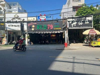 Nhà mặt tiền đường hương lộ 3 phường bhh diện tích 8,2x40 cấp 4
