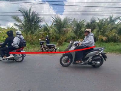 Bán đất MT đường KCN Giao Long sầm uất tiện KD buôn bán