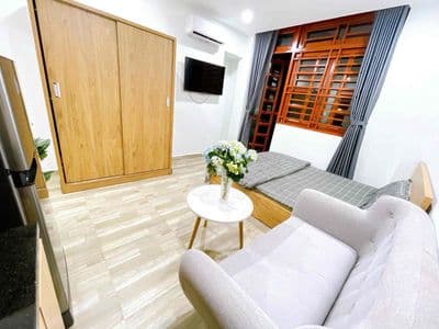 Trống sẵn studio ban công ngay Phố Đi Bộ Nguyễn Huệ siêu ngon