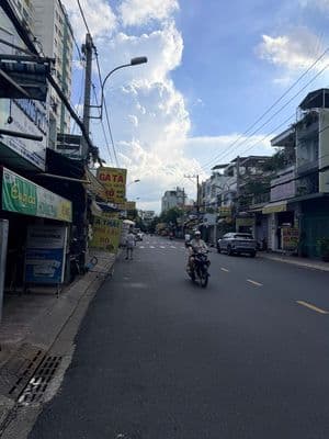 Mặt bằng kinh doanh ăn uống khu mua bán sầm uất