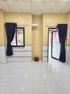 Nhà MT Giá rẻ 1ty490 KDC Đông Đúc P.Vĩnh Quang Ở Liền