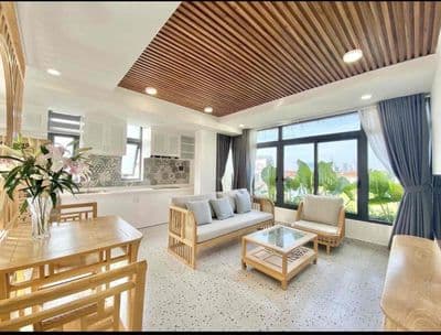 Con tướng studio rộng nhất ngay tại trung tâm có ban công tại q2
