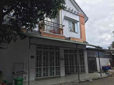 Nhà 1 trệt 1 lầu gần ngã tư Chiêu Liêu