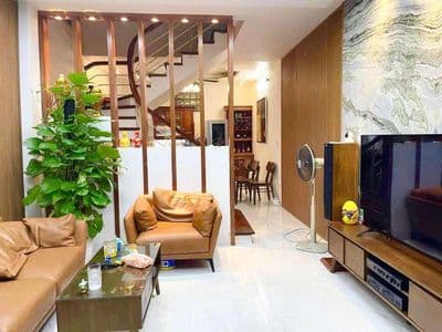 Lõi Ngọc Hà, ngõ nông, rộng