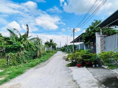 nhà 1 xuyệt quốc lộ 22 960 10mx25m đường nhựa 10m