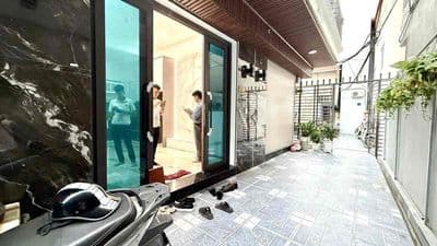 Siêu ngon Minh Khai, ngõ nông, nhà mới đẹp, tặng full NT 34m*5T.